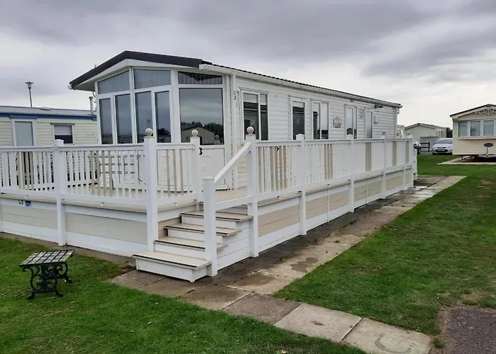 L3 Millfields 4 Berth Luxury Caravan Dg & Gch Family\'S Only And Lead Person Must Be Over 30