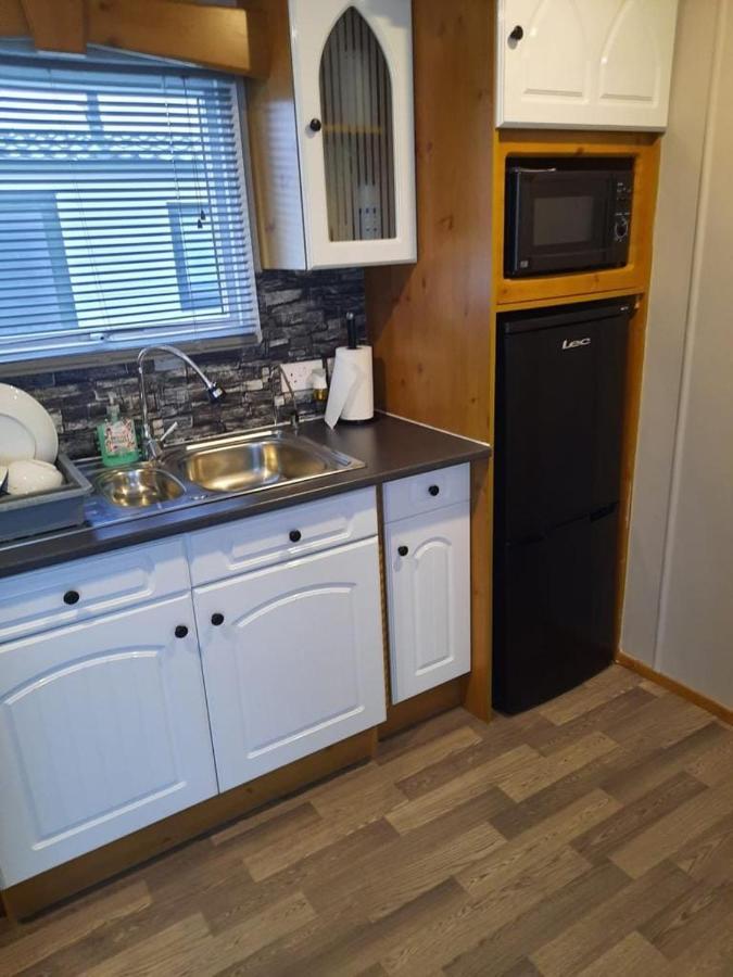 L3 Millfields 4 Berth Luxury Caravan Dg & Gch Family's Only And Lead Person Must Be Over 30 *