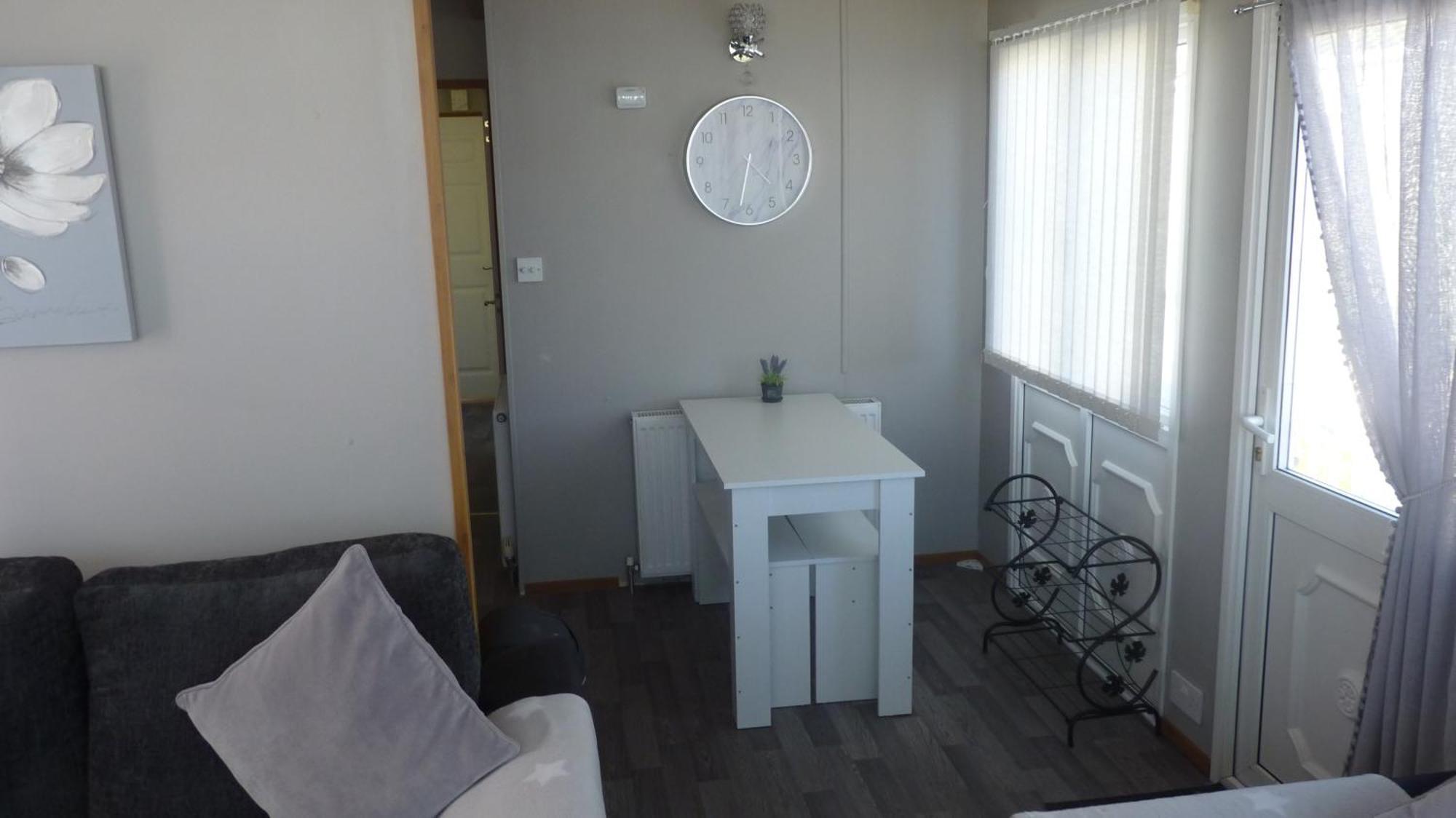 L3 Millfields 4 Berth Luxury Caravan Dg & Gch Family's Only And Lead Person Must Be Over 30 *