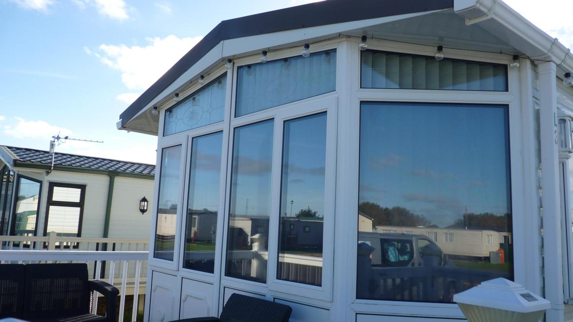 Ferienhaus L3 Millfields 4 Berth Luxury Caravan Dg & Gch Family's Only And Lead Person Must Be Over 30 *